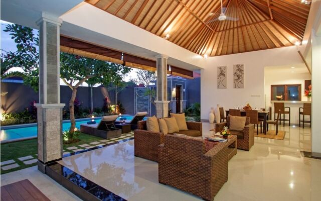 Villa Biru