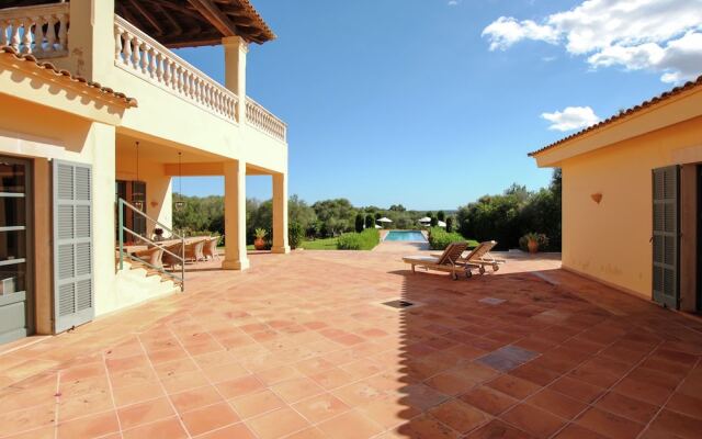 Elegant Luxury Villa in Santanyl With XL Pool