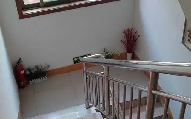 Longmenshanshe B&B