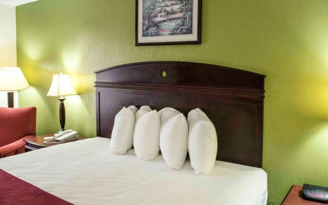 Quality Inn Chipley I-10 at Exit 120