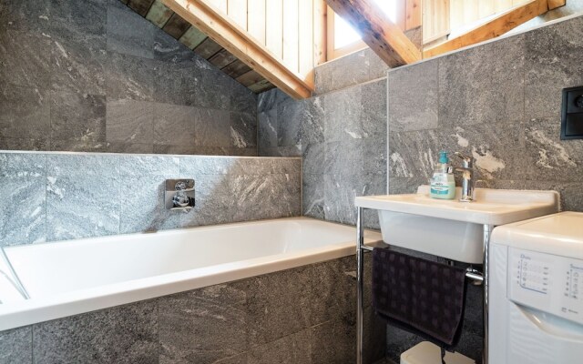 Idyllic Chalet in Kaprun near Ski Area