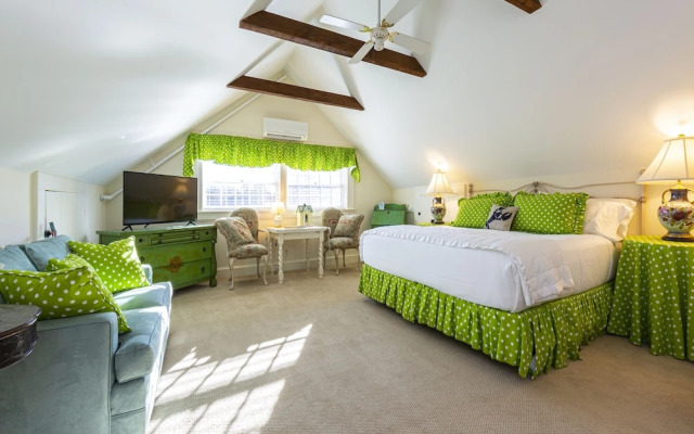 Bass Cottage & Ullikana