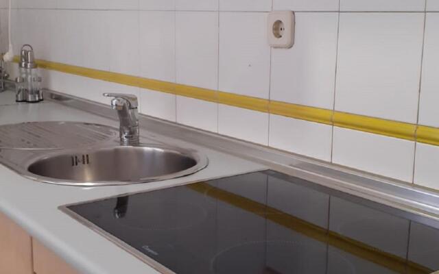 M Abd 13 Studio 4 Pax Latina