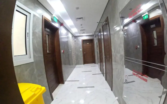 Karama Star Residence (Home Stay)