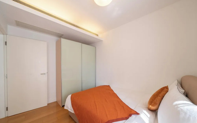 Tyms Cozy 2BR 1BA Apt Near Metro