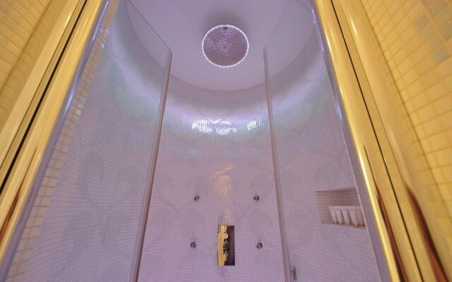 Domus Aurea Luxury Suites