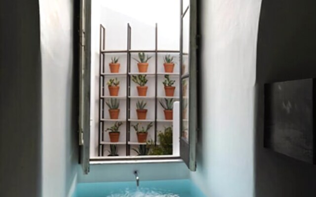 Capri Suite