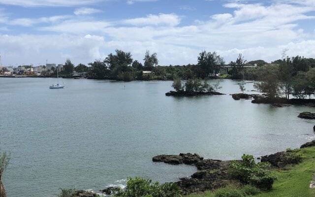 Pagoda Hilo Bay