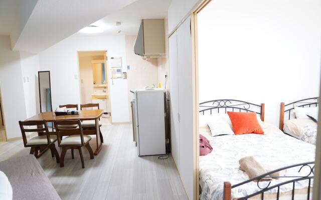 Metro Daikoku Apartment
