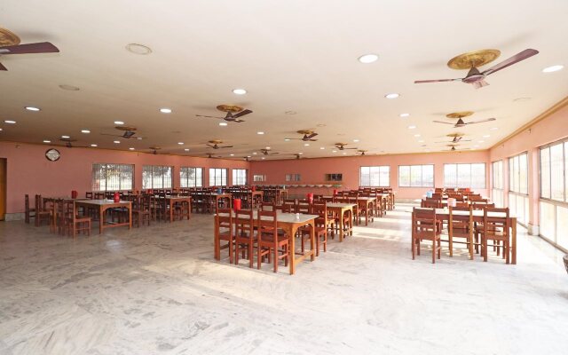 Honeymoon Resort by OYO Rooms