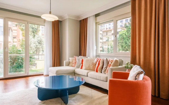 Spacious Flat 3 min to Coast and Bagdat Avenue