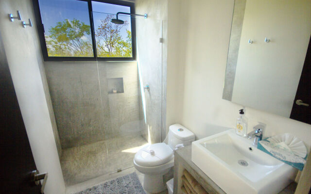 STARFIT Hotel Boutique with access Beachclub, Gym & Spa