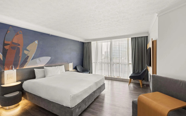 Novotel Surfers Paradise