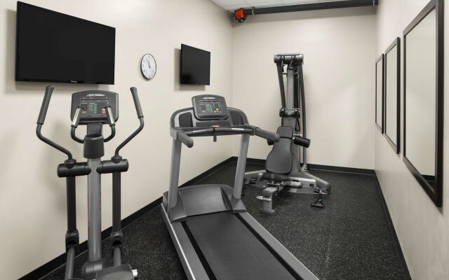 Country Inn & Suites by Radisson, Gatlinburg, TN