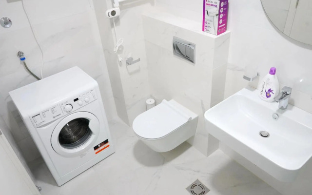 White Homes Apartments • Central Point