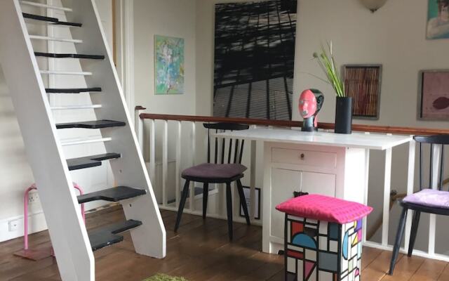 2 Bedroom Flat in North Kensington
