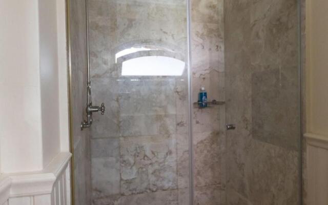 The Majestic Apartments