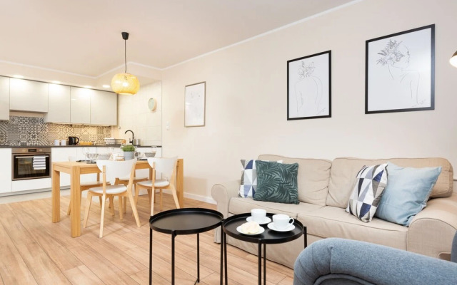 Apartment Warsaw Krolewska by Renters