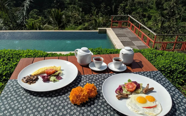 Suarapura Resort and SPA