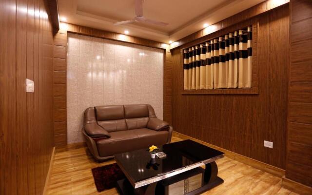 Paradise Ganga - A River Side Hotel