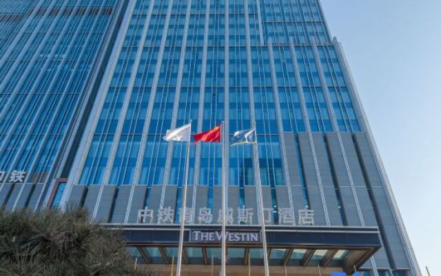 Yuelan Seaview Hotel Apartment (Qingdao May Fourth Square China Railway Center)