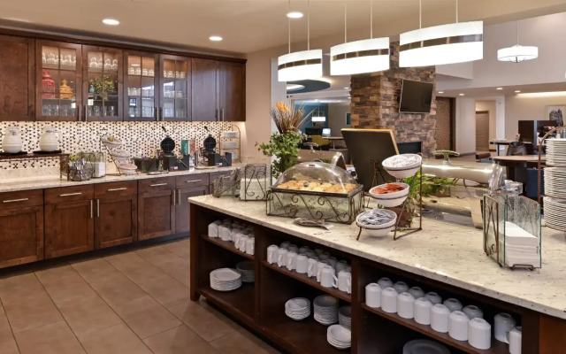 Homewood Suites By Hilton Cincinnati Mason