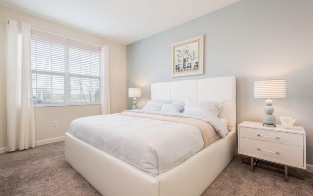 Private Pool Modern Elegance Ideal Locale