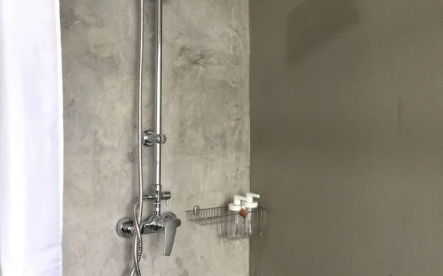 Yaksa Private