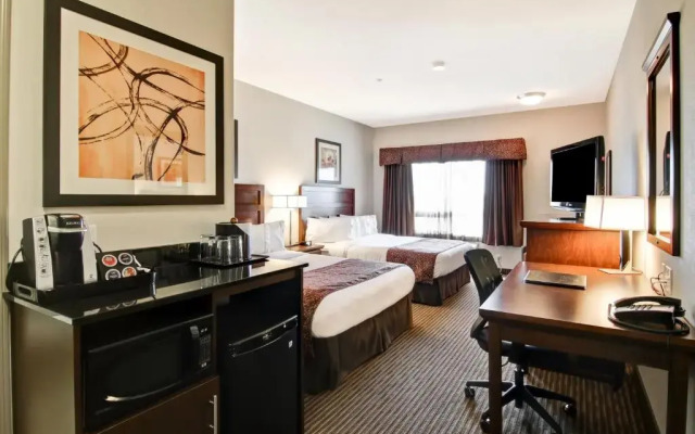Tisdale Canalta Hotel