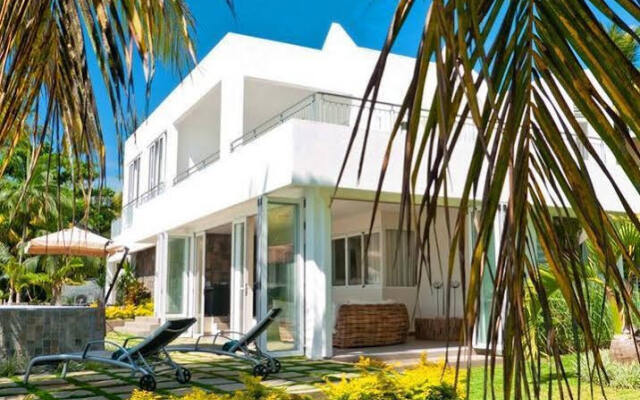 Islands Edge Luxury Villas