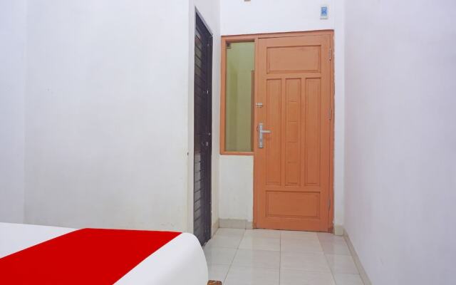 Hotel O Almeerah Homestay Syariah Near RS Hermina