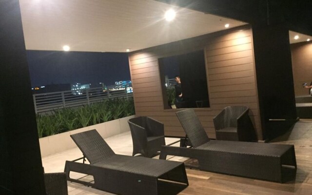 Breeze Residences by Ridged