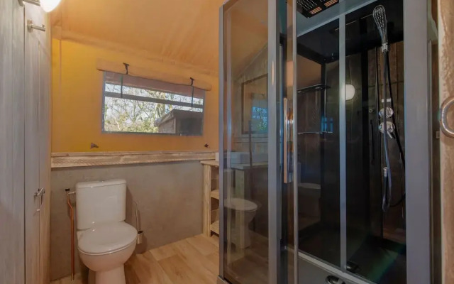 Nice Tent Lodge With Kitchen, Breda Only 10 km