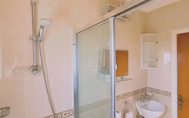 15 ATH - Swallow s Nest Villa