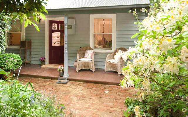 Candlelight Cottage
