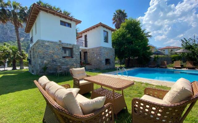 Villa Merry - Dalyan Stonehouse with Palmtrees, 50m to River