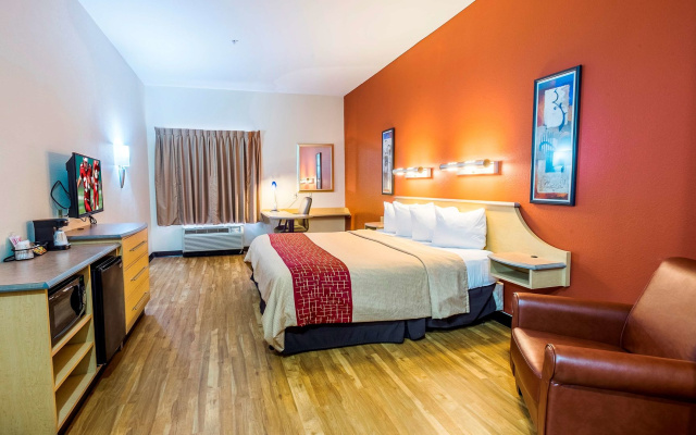 Red Roof Inn Panama City