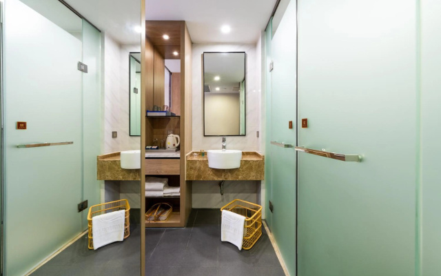Qianhai Holiday Hotel – Guest Rooms – Shenzhen