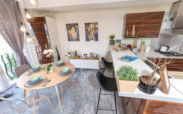 Bucharest Apartments DeLuxe