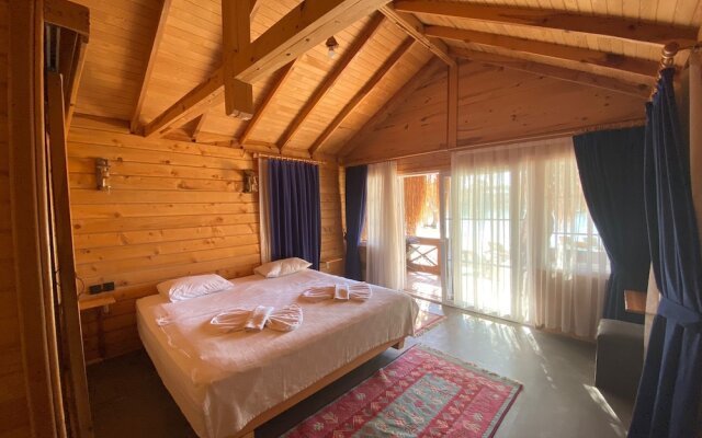 Green Pine Beach & Bungalows Luxury Concept