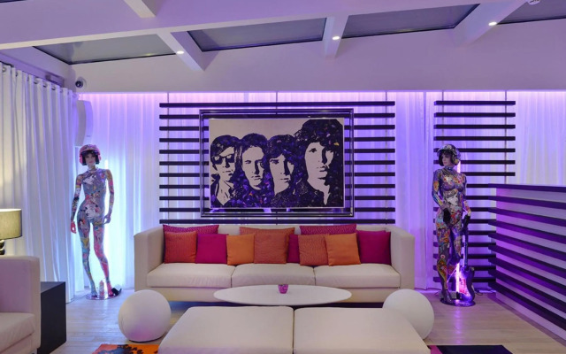 Hotel N'vY