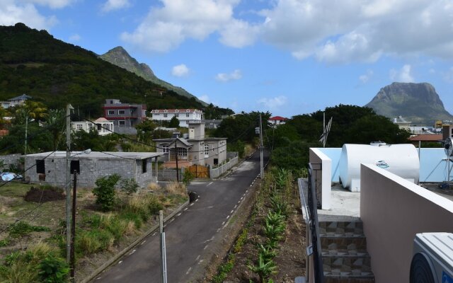 Mountain View Apartment