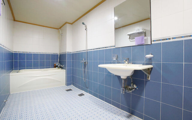 Hotel Charmant Suwon
