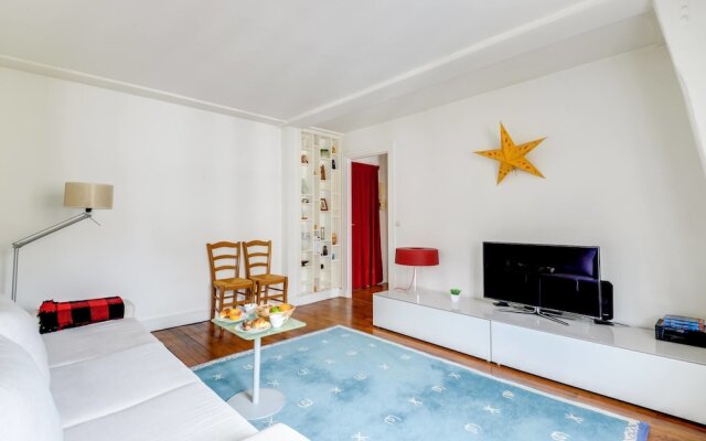 Comfy Apartment For 2 In Gare Du Nord