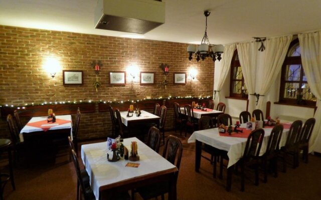 Penzion - Restaurant U Zámku