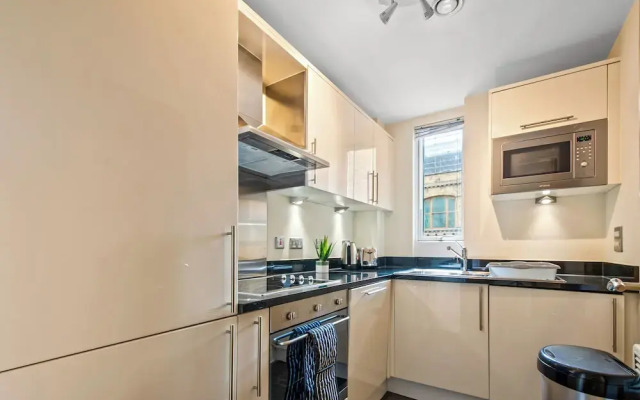 One Bed Apartment in Waterloo near Southwark