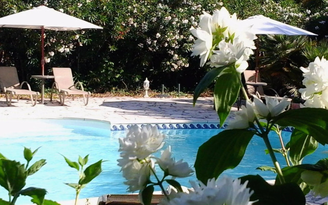 Hôtel la Bastide des Monges