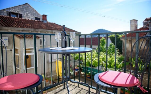 Ivano's studio apartments