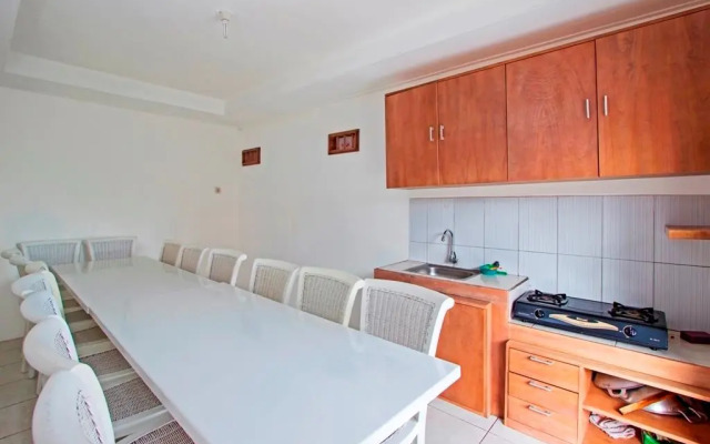 RedDoorz near Atmajaya University