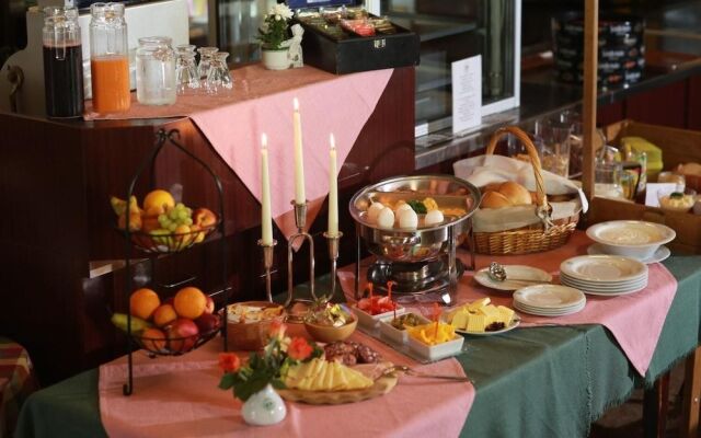 Gaststätte & Pension Lichtenhainer Wasserfall